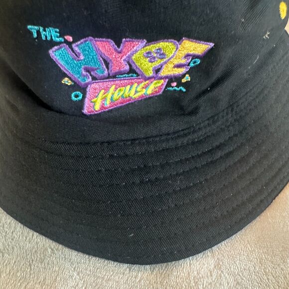 The Hype House TikTok Black Yellow Reversible Bucket Hat Netflix 2021 OSFM 22" - Picture 2 of 4